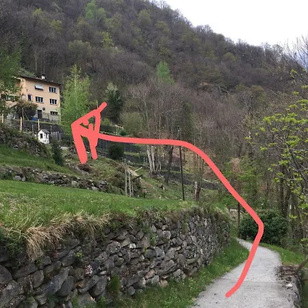 Casa Immersa Nel Vigneto * 로버레도